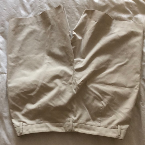 Brooks Brothers Chino Bermuda shorts - Picture 4 of 5